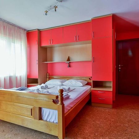 Apartments Srzentic Petrovac Εξωτερικό φωτογραφία