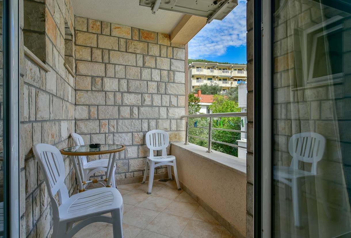 Apartments Srzentic Petrovac Εξωτερικό φωτογραφία