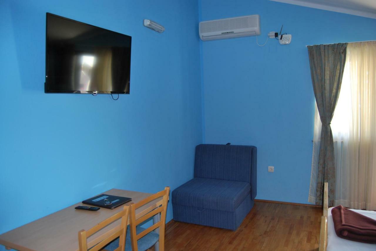 Apartments Srzentic Petrovac Εξωτερικό φωτογραφία