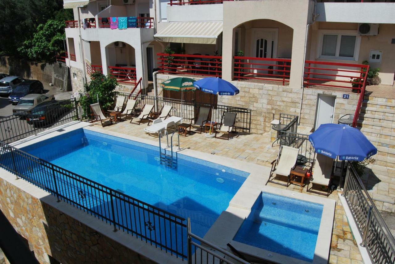 Apartments Srzentic Petrovac Εξωτερικό φωτογραφία