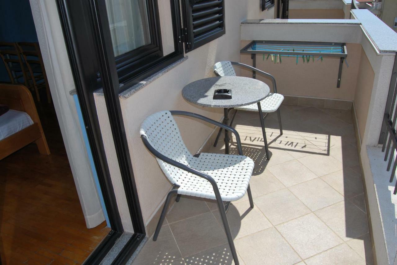 Apartments Srzentic Petrovac Εξωτερικό φωτογραφία