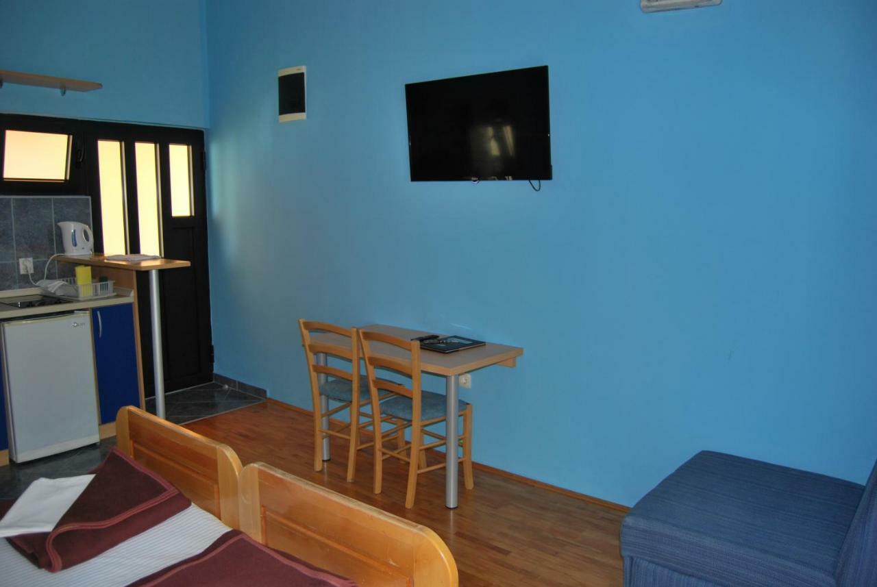 Apartments Srzentic Petrovac Εξωτερικό φωτογραφία