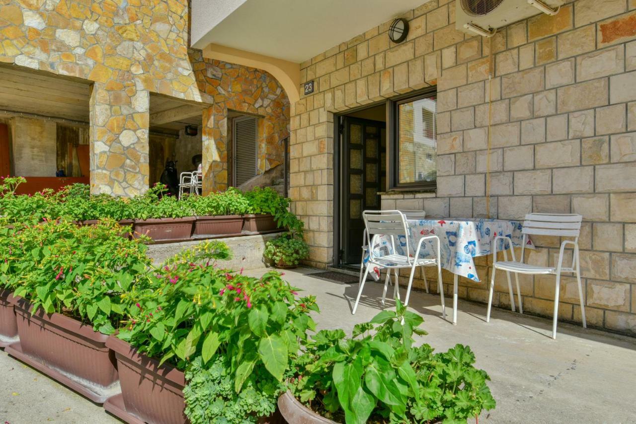 Apartments Srzentic Petrovac Εξωτερικό φωτογραφία
