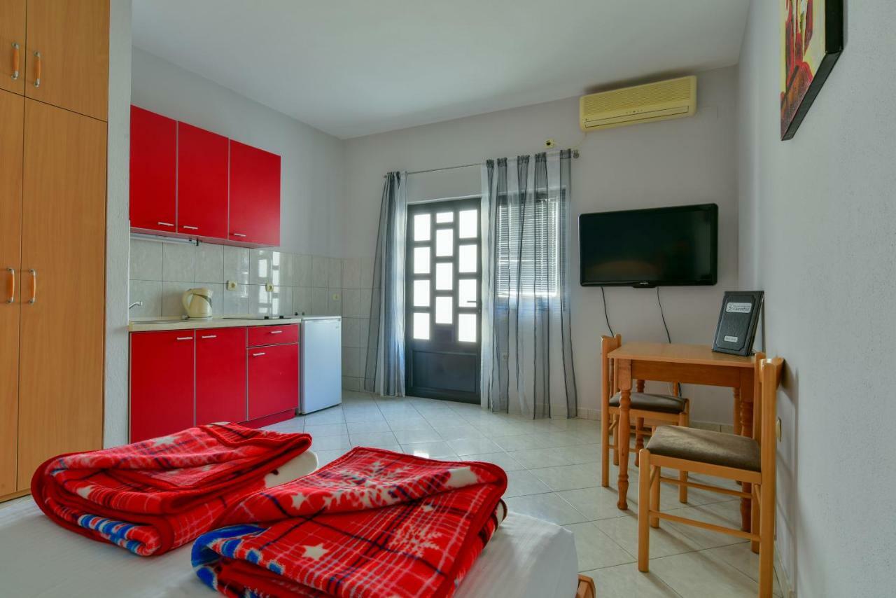 Apartments Srzentic Petrovac Εξωτερικό φωτογραφία