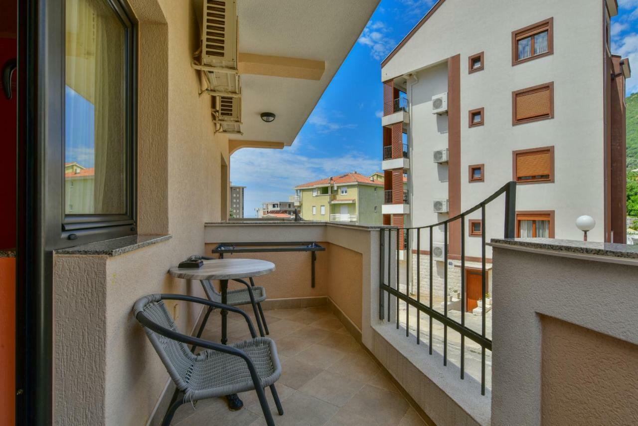 Apartments Srzentic Petrovac Εξωτερικό φωτογραφία