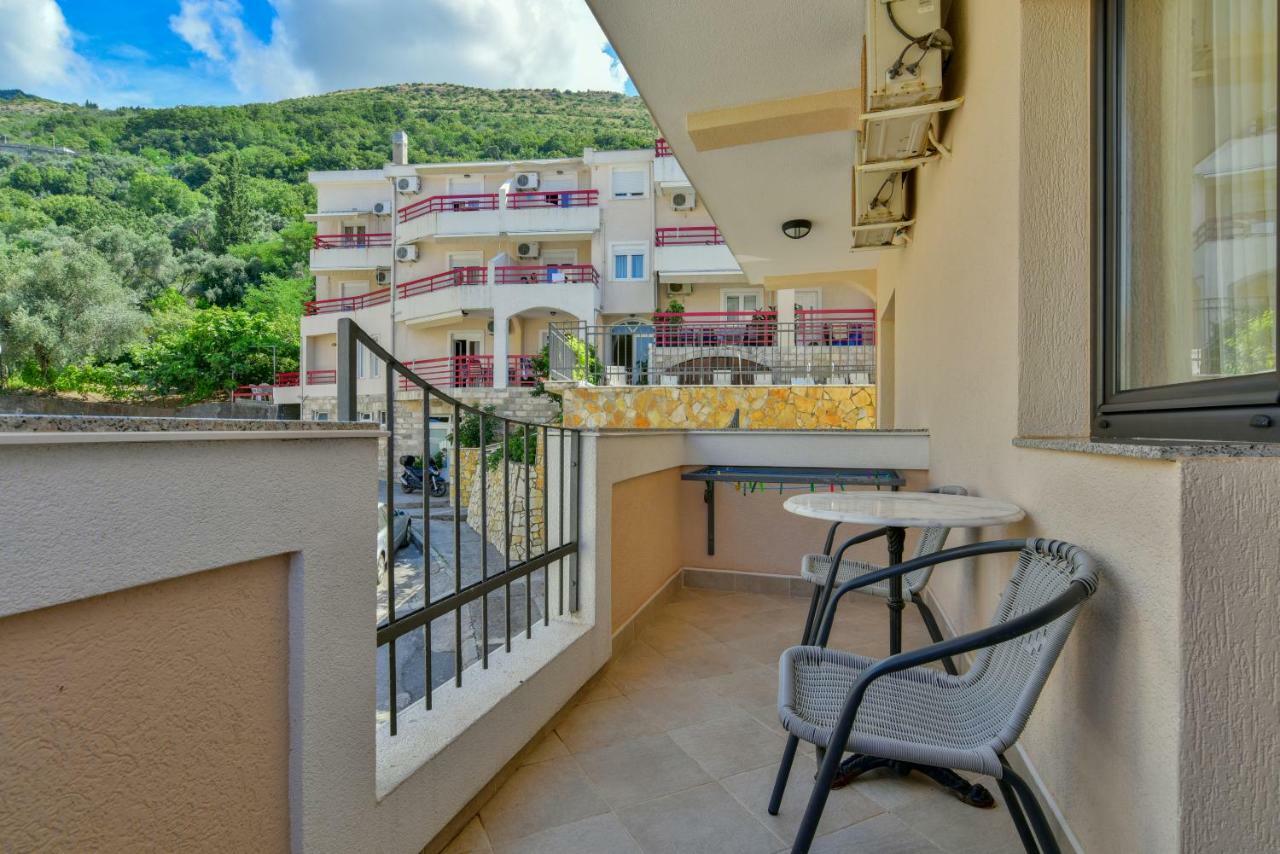 Apartments Srzentic Petrovac Εξωτερικό φωτογραφία