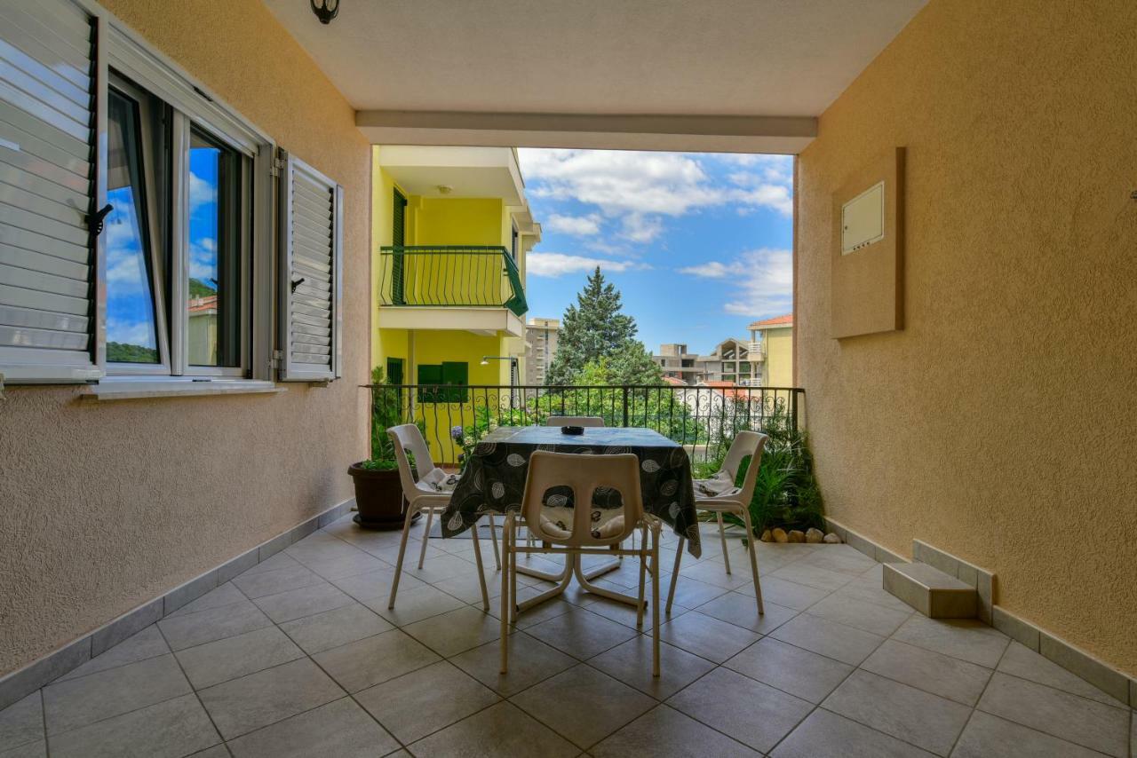 Apartments Srzentic Petrovac Εξωτερικό φωτογραφία
