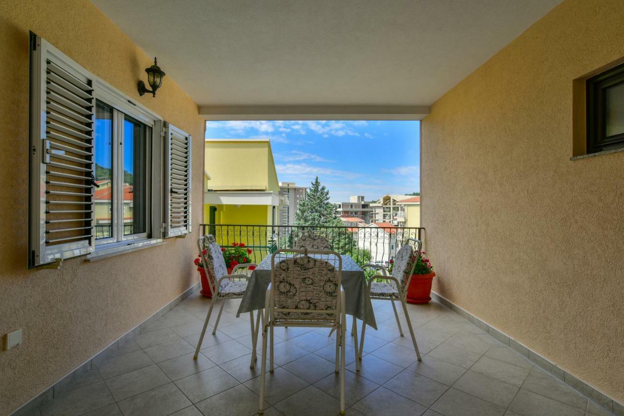 Apartments Srzentic Petrovac Εξωτερικό φωτογραφία